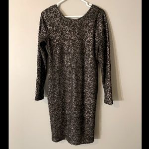 Black and Sliver Lace Patterned Dress